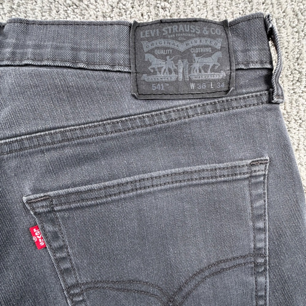 Levi's 541 Athletic Taper Jeans Mens 36x34* Gray Charcoal Denim Pants - Picture 4 of 7
